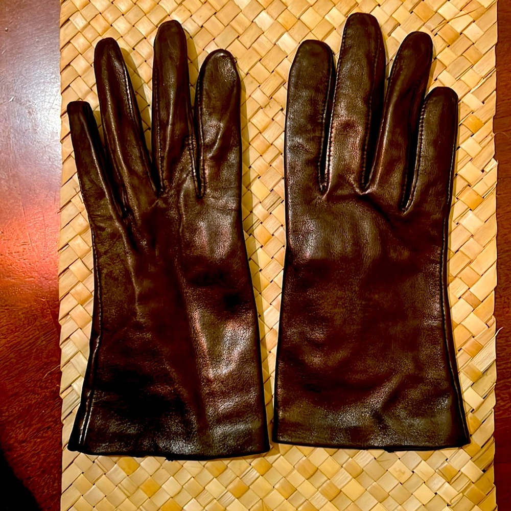 Fownes bros. Silk lined lamb skin leather gloves.